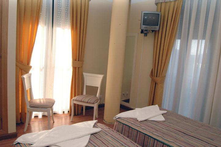 Hostal Stop Cantalejo Quarto foto