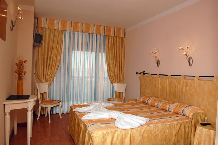 Hostal Stop Cantalejo Quarto foto